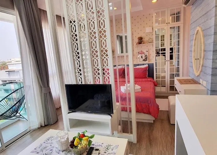Sweet Seaview Flr6 With Toproop Pool Flr7 At The Blux Bangsaen